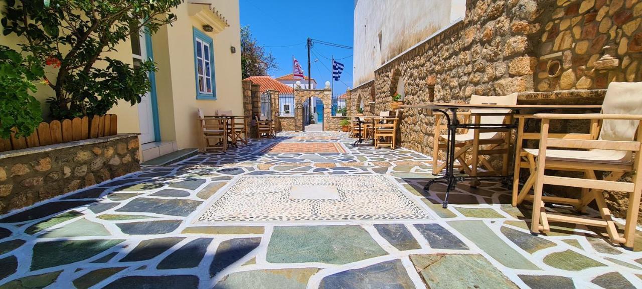 Kastro Hotel Spétses Eksteriør bilde