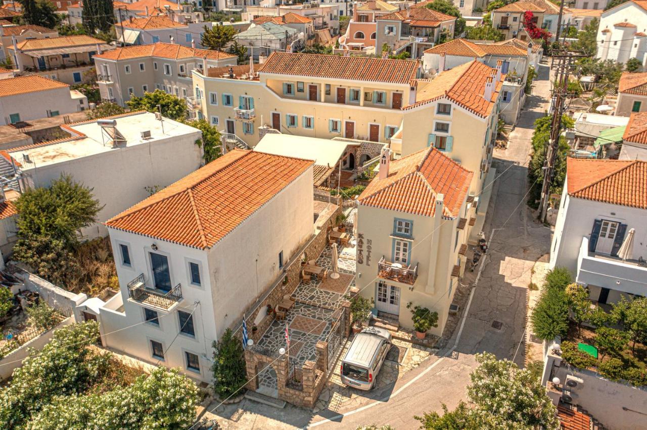 Kastro Hotel Spétses Eksteriør bilde