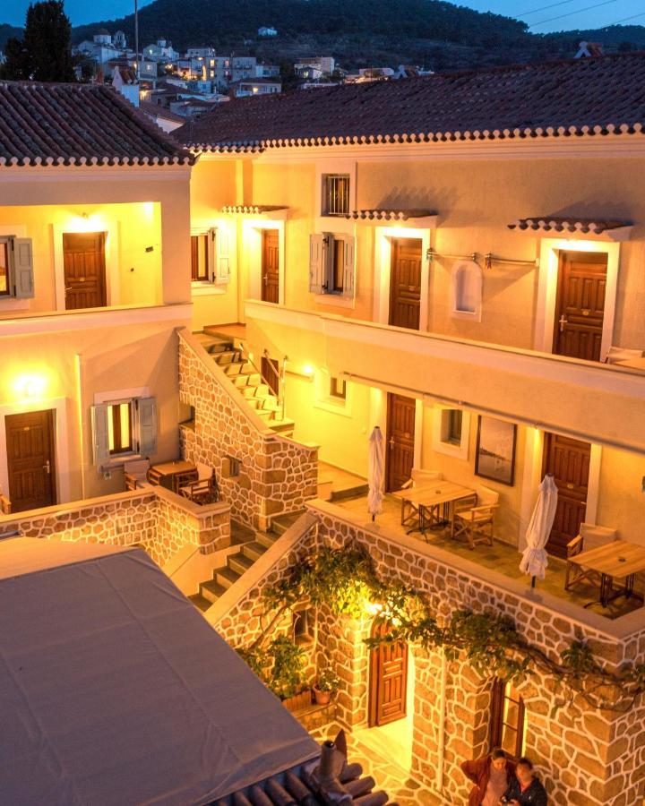Kastro Hotel Spétses Eksteriør bilde